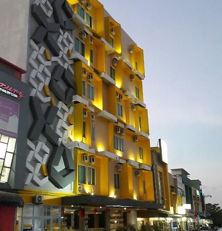Kaliban Hotel Batam Екстер'єр фото