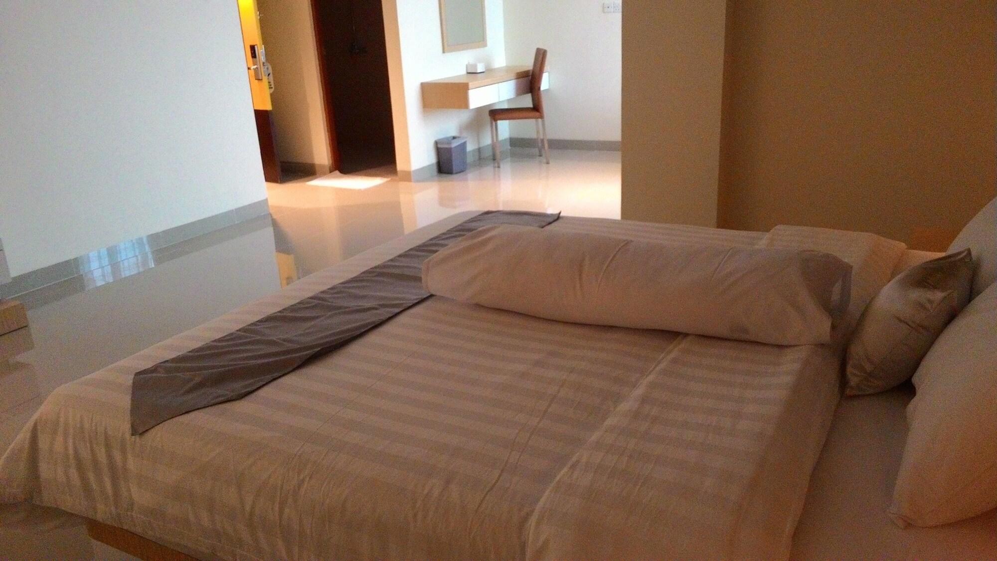 Kaliban Hotel Batam Екстер'єр фото