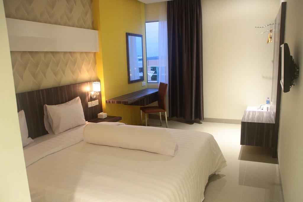 Kaliban Hotel Batam Екстер'єр фото