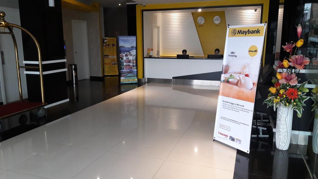 Kaliban Hotel Batam Екстер'єр фото