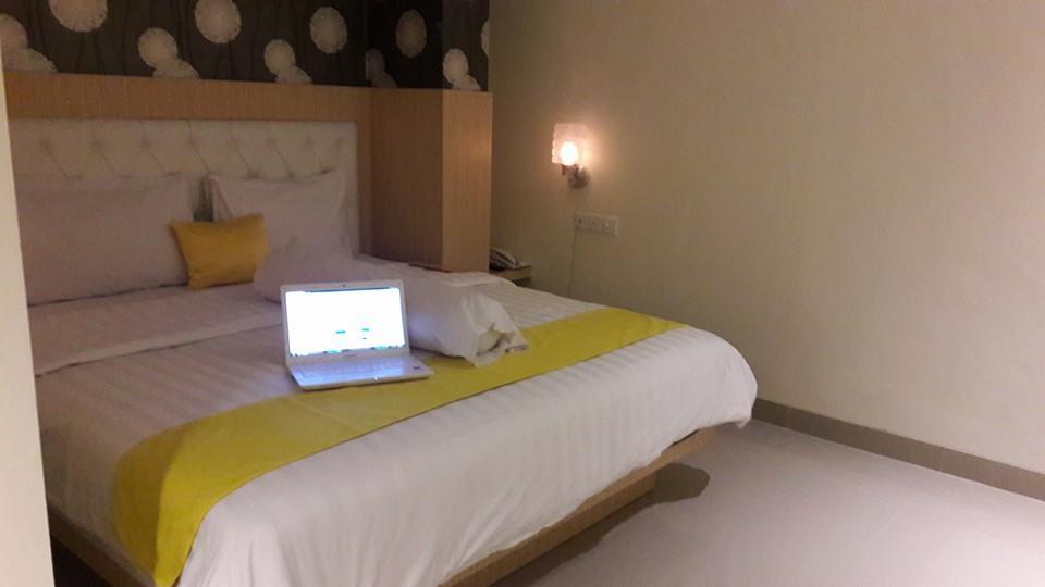 Kaliban Hotel Batam Екстер'єр фото